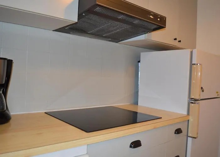 Apartment A Sainte-maxime: 3 Pieces, Terrasse, Piscine, Clim, Proche - Fr-1-226-340 *