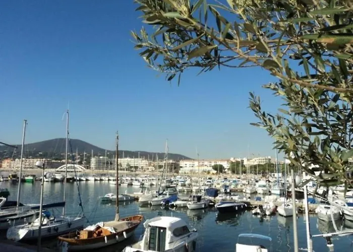 à Sainte-maxime: 3 Pièces, Terrasse, Piscine, Clim, Proche - Fr-1-226-340 Appartement Sainte-Maxime