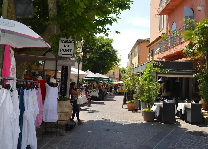 à Sainte-maxime: 3 Pièces, Terrasse, Piscine, Clim, Proche - Fr-1-226-340 Appartement *